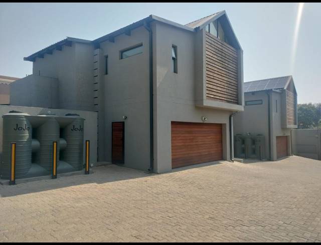 4 BEDROOM PROPERTY TO RENT IN ASHLEA GARDENS